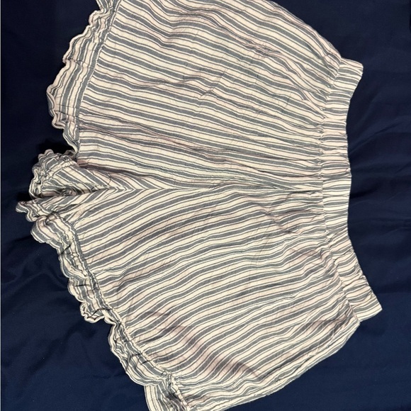 American Eagle Outfitters High Waist Striped Shorts - Picture 3 of 3